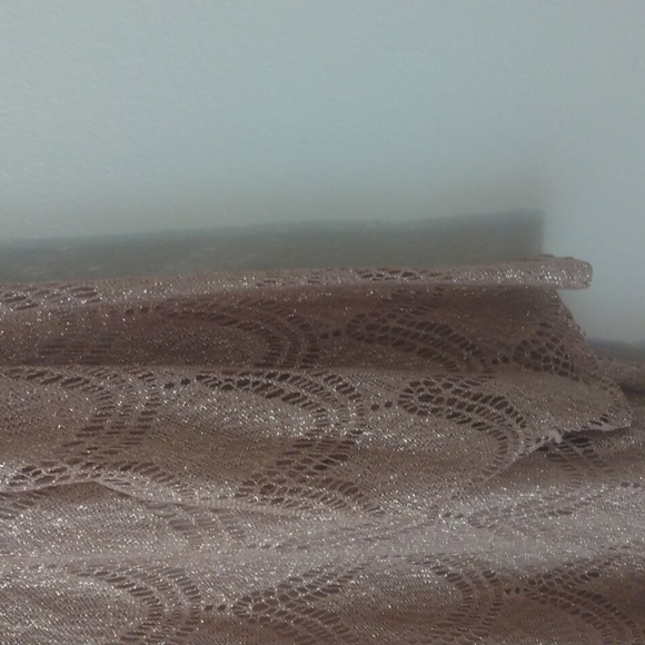 Beautiful Gold Tunic Size 2X - Picture 8 of 8